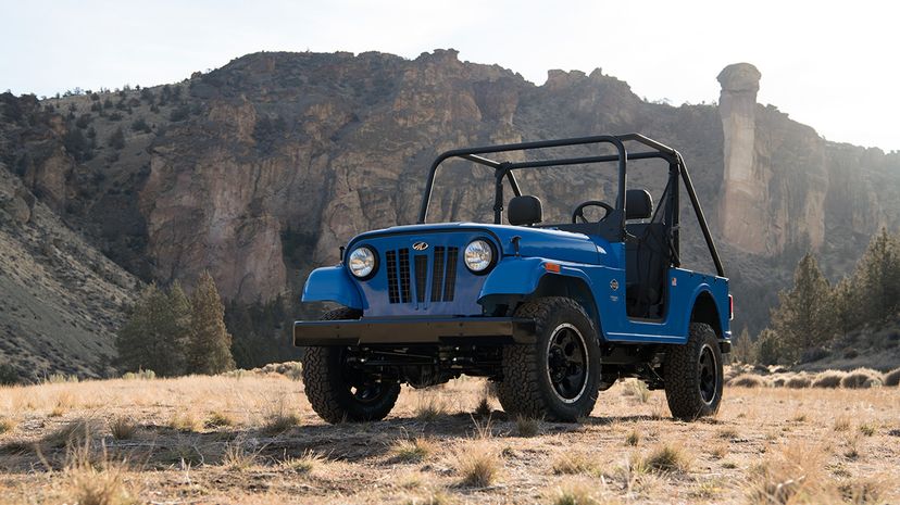 Mahindra Roxor“width=