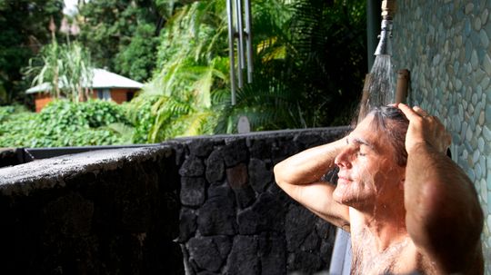 DIY Outdoor Shower Design and Installation Tips