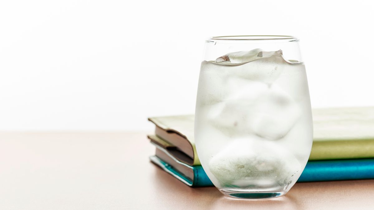 Drinking Water To Lose Weight: Does Cold Water Burn Calories?