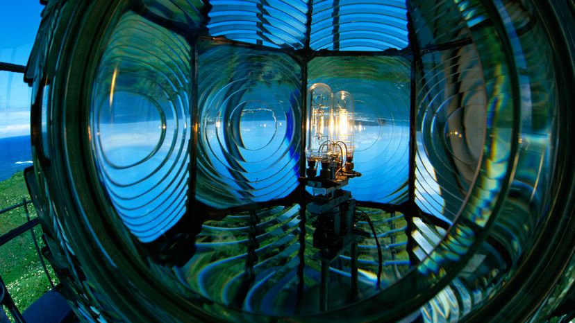 Image showing a fresnel lens.