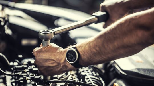 Does a torque wrench stop when it reaches its torque?