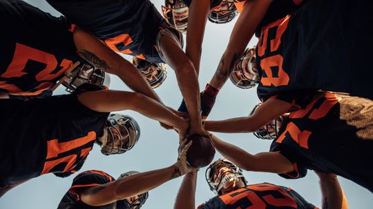 Puffy Guardian Caps Could Reduce NFL Player Concussions