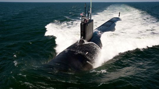 How do the engines breathe in diesel submarines?