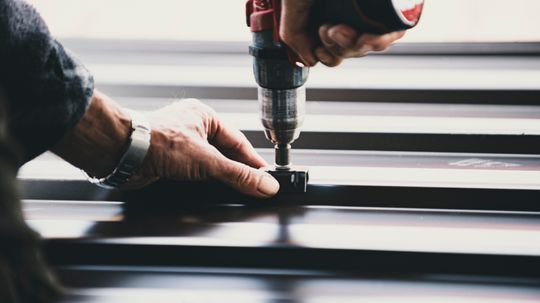 How do you use self-tapping screws for aluminum?