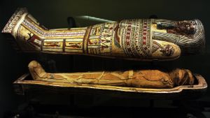 mummy sarcophagus