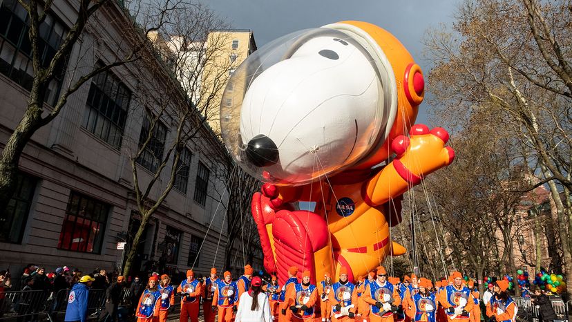Astronaut Snoopy balloon, Macy's parade