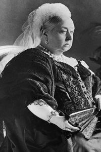 Queen Victoria (1819-1901) made a public declaration that makeup was vulgar and improper, due to its connection with prostitutes.