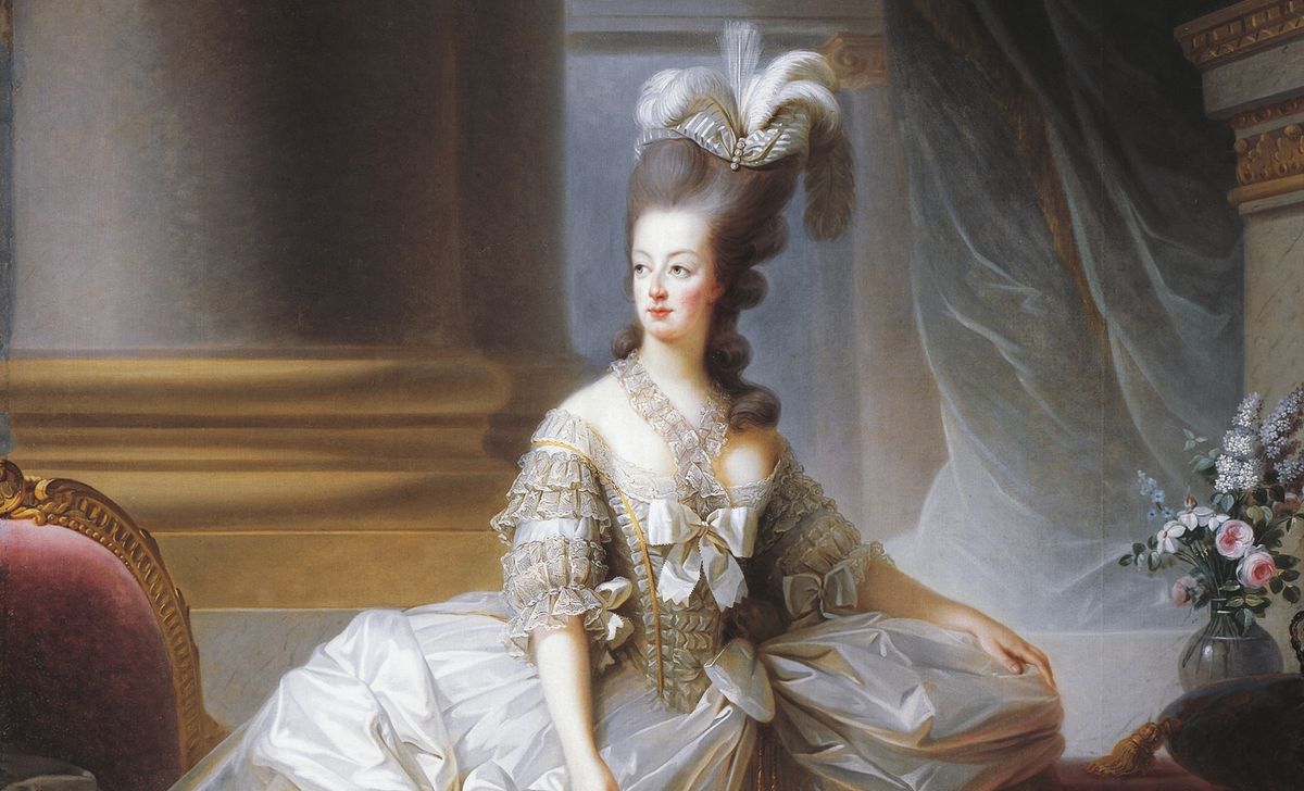 Why was Marie Antoinette's wedding dress so scandalous? | HowStuffWorks