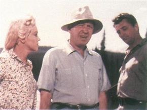 Marilyn joined director Otto Preminger and costarRobert Mitchum in Canada to make River of No Return.