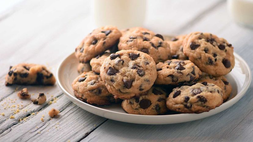 chocolate chip cookies