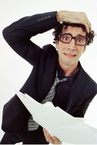 等等，这是有约束力的协议吗?你是说我要赔偿所有损失?将一份合同称为谅解备忘录并不意味着它就是谅解备忘录。当你签署重要的文件时，要记住这一点。＂border=