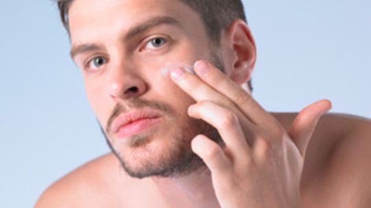 What are the best moisturizers for men with sensitive skin?