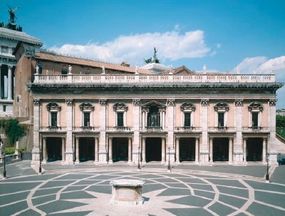 Palazzo dei Conservatori以科林斯式壁柱为特色。”border=