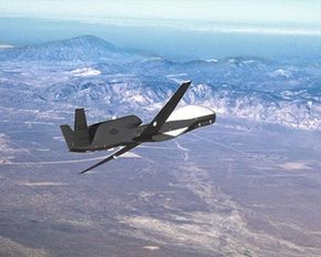 Northrop Grumman RQ-4A Global Hawk“border=