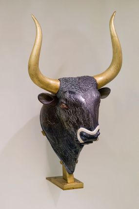 Bull's head from Knossos