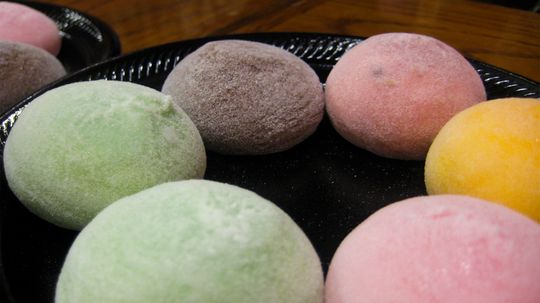 Gelatinous, Squishy Mochi Is Having a Moment