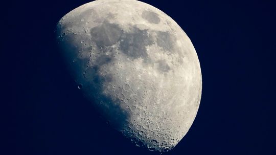 Moon's Glass Beads Hold Billions of Tons of Water