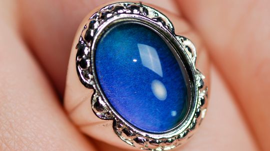 What&rsquo;s the Science Behind Mood Rings?