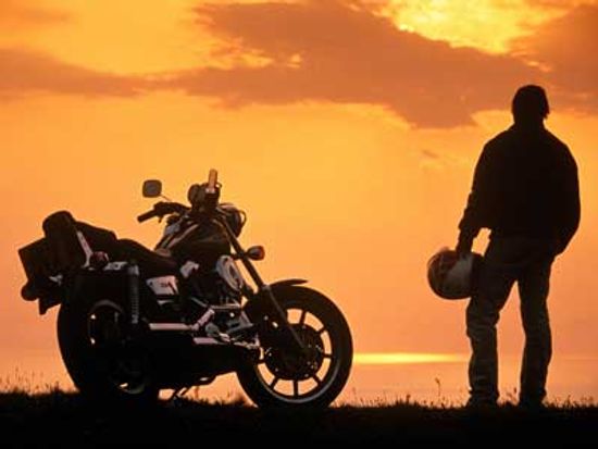 18新利最新登入摩托车拖带安全是如何运作的吗”class=