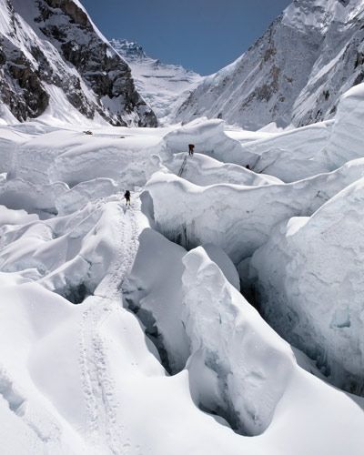 Climbers approaching top of Khumbu Icefall. May 2000, leading into Western Cwm.