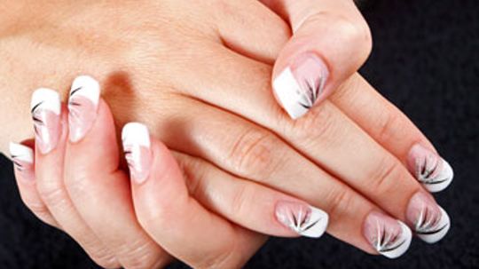 How to Use Nail Stencils