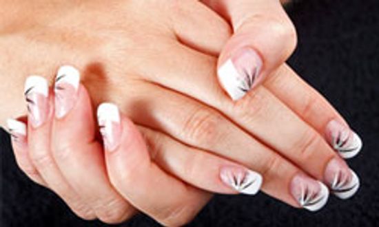 小贴士:丙烯酸指甲和你的健康新利国际网站品牌官网”class=