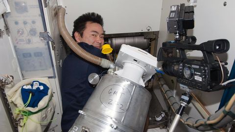 Top 10 Moments in Space Bathroom History - Vimarsana News