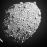 美国宇航局的DART故意撞上一颗小行星＂width=