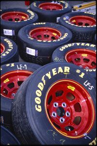 The Tires How NASCAR Race Cars Work HowStuffWorks