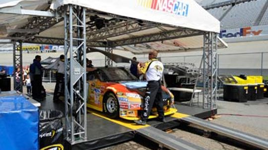 How NASCAR Pre-race and Post-race Inspection Works