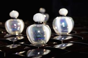 Even top perfume houses like Dior use only synthetic fragrances.  Why?