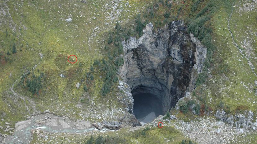 new cave, Canada	