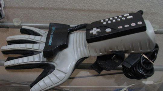 How the Nintendo Power Glove Worked