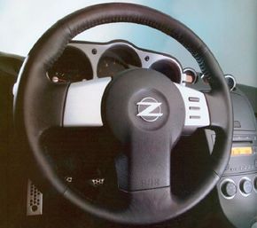 The 350Z steering wheel had varying levels of leather and cushioning, to fit the hands of the driver.
