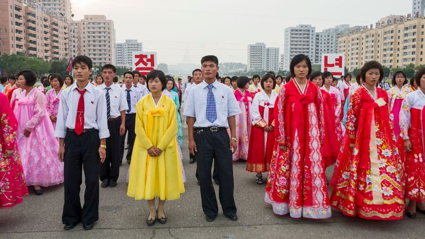 north Korean dancers