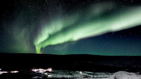 Sun's Twisted Magnetism Can Create Wonky Auroras - Vimarsana News