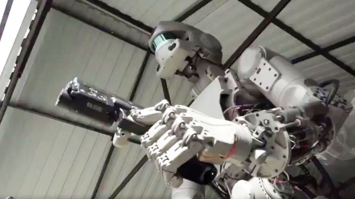 Russian Gun-wielding Robot Totally 'Not a Terminator,' Says Official |