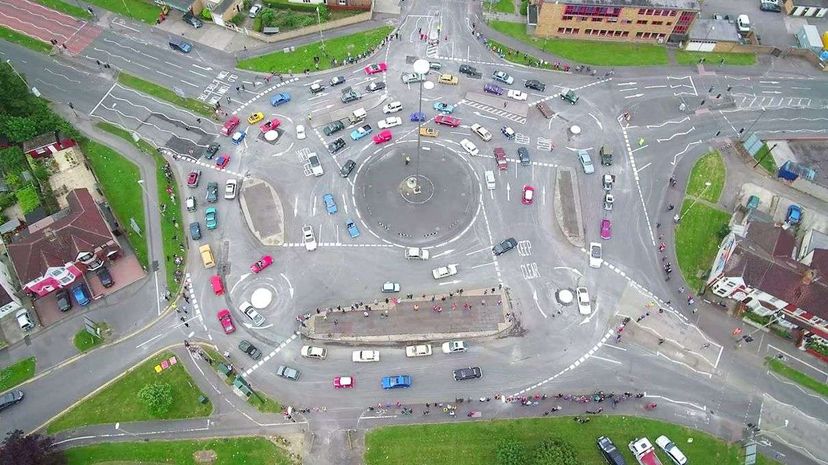 See How an Insane 7-Circle Roundabout Actually Works Conde Nast: Wired