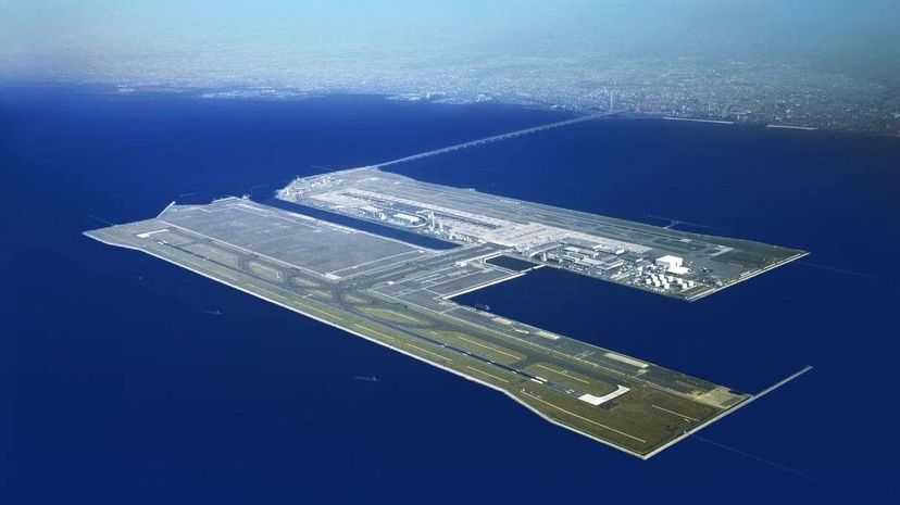 Airports That Float ADPI/Kansai Airport/HowStuffWorks