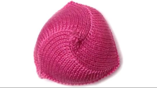 Free Knitted Knockers Are a Boon for Breast Cancer Survivors