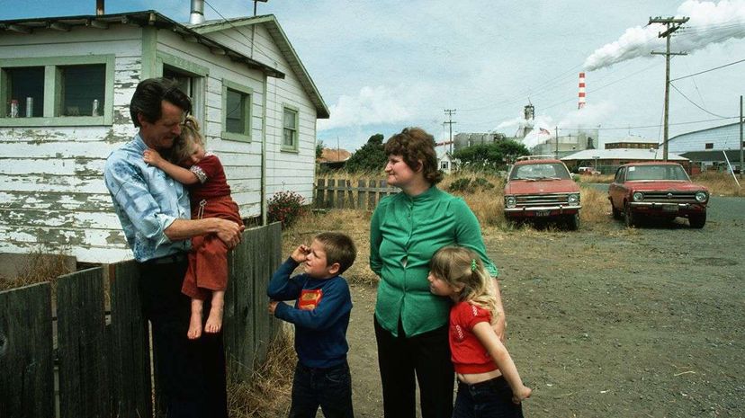 An unemployed California lumber mill worker and his family photographed in 1980.  Ted Streshinsky/CORBIS