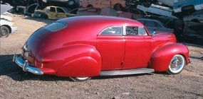 The Ohanesian 1940 Mercury had a removable top, but one would be hard-pressed to tell. Dick Bertolucci's hand-contoured seams were so graceful they became nearly invisible.