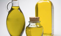 Vegetable oils can help lubricate the intestines.