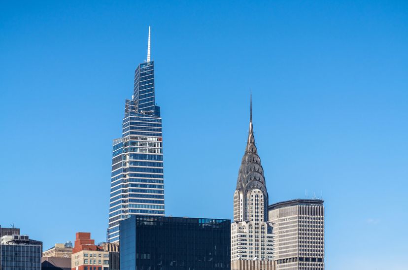 One Vanderbilt skyline image towering over adjacent buildings