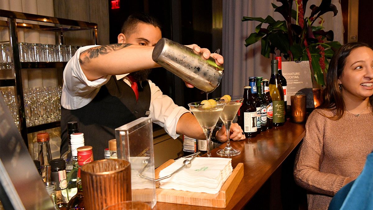 People Drink 47% More With an Open Bar, Study Says