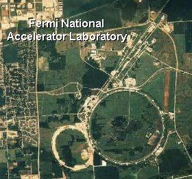 费米国家加速器实验室（Fermilab）的鸟瞰图“border=