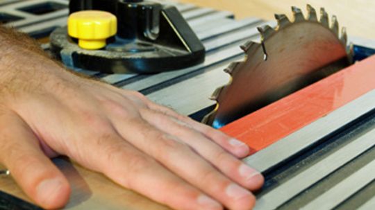 How to Avoid Common Power Tool Accidents