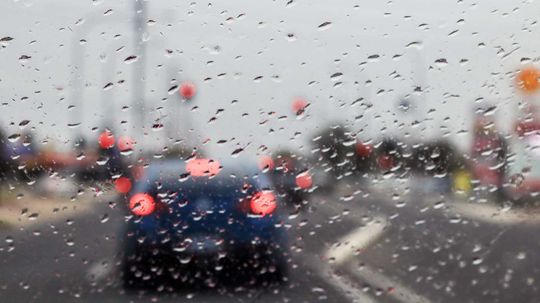 Car Safety Systems Don't Always 'See' in Bad Weather, AAA Says