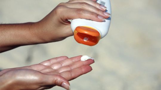 What are the active ingredients in sunscreen?