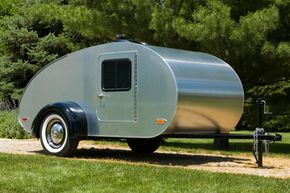 Teardrop trailers are the most aerodynamic shape -- but aerodynamics alone won't achieve fuel savings.